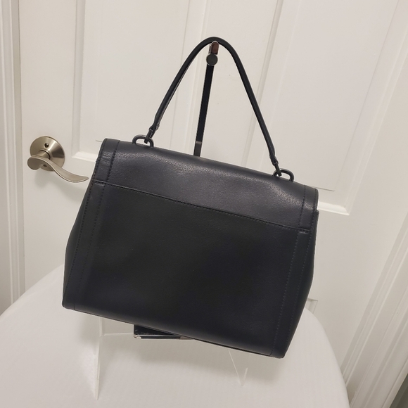 Michael Kors "KINSLEY" Black Leather Satchel, Business, Stylish, Chic - Picture 3 of 12